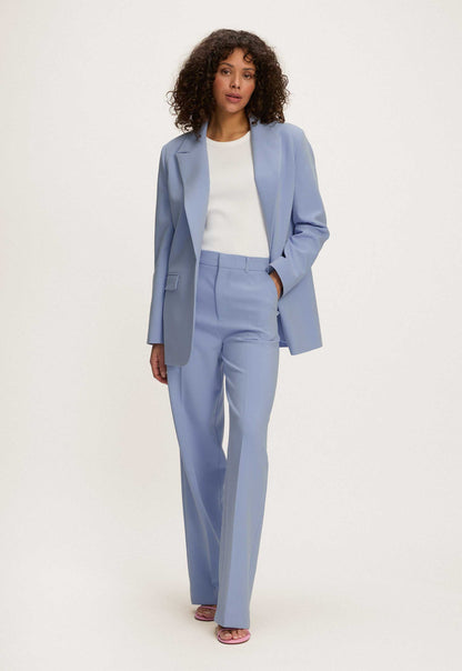 Thamia Colbert Set
